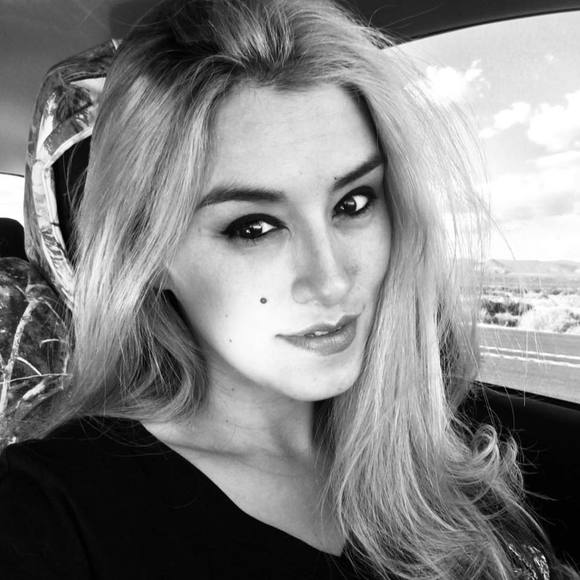 Meet your Posher, Maria - Picture 1 of 1